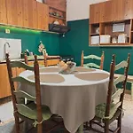 The Local Pin House - ευρύχωρη μονοκατοικία, Apartmán