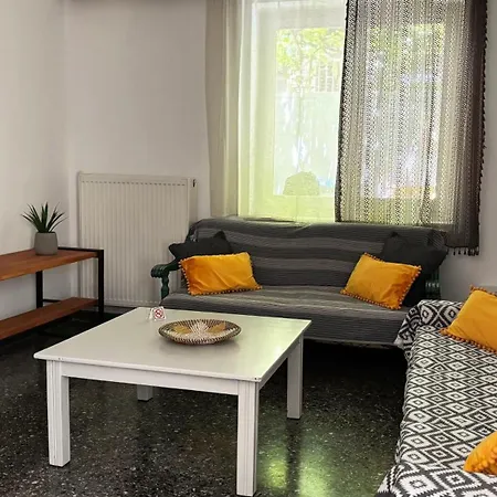 The Local Pin House Apartment *