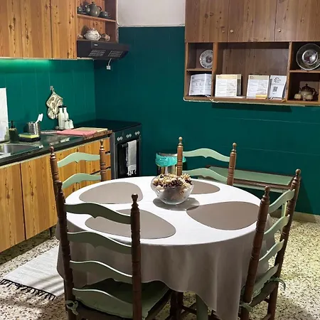 The Local Pin House Apartment *