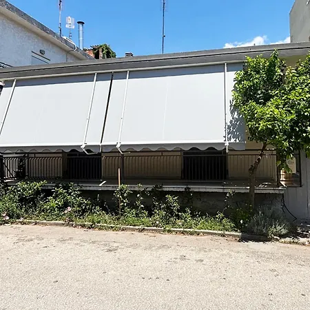 The Local Pin House - ευρύχωρη μονοκατοικία,