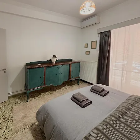 Daire The Local Pin House - ευρύχωρη μονοκατοικία, *